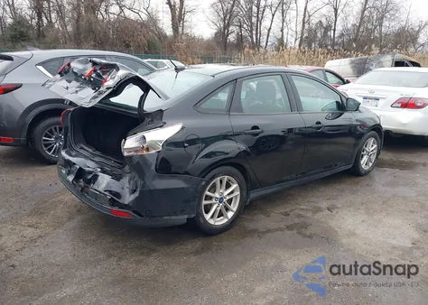 2016 Ford Focus Se z USA, uszkodzony, nr VIN 1FADP3F28GL348778
